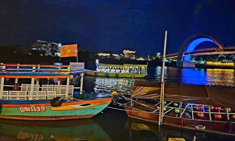 Hoi An: Basket Boat Tour by River Boat and Lantern Release - The return cruise, sunset, and lantern wish