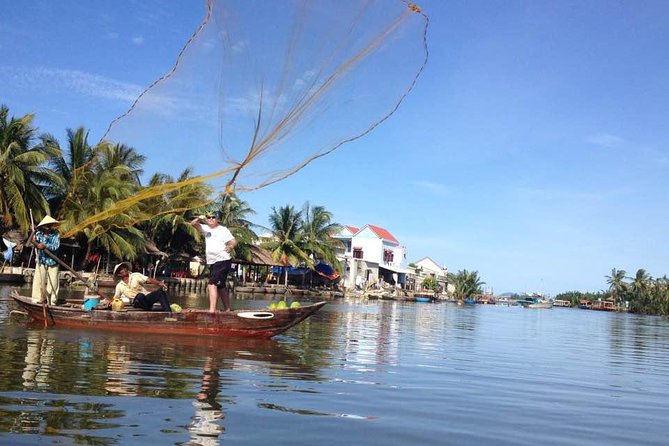Hoi An Basket Boat Tour & cooking class(local market, boating, fishing crab...) - Hoi An Market gives the morning a useful start