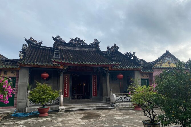 Hoi An Boat Ride and Release Lantern, Night Market Private Tour - Why the private format matters