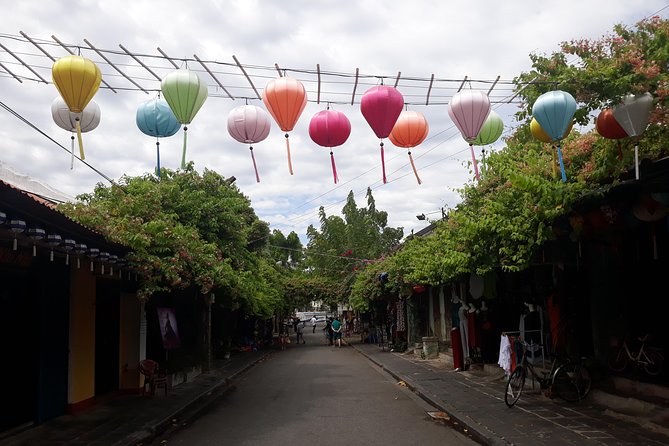Hoi An City tour -Lantern Making and Silk Making process - Starting at Viettown Hội An