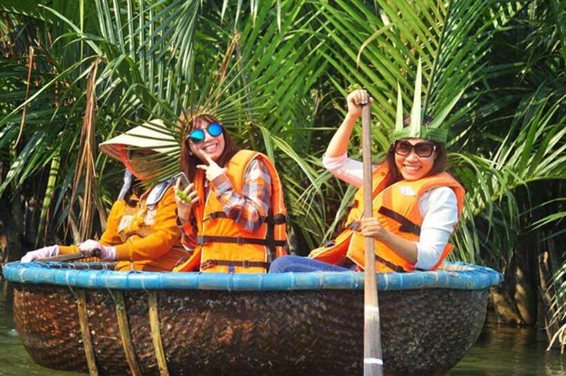 Hoi an : Coconut Boat & Hoi an Acient Town (Optional) - Who will enjoy this four-hour outing?