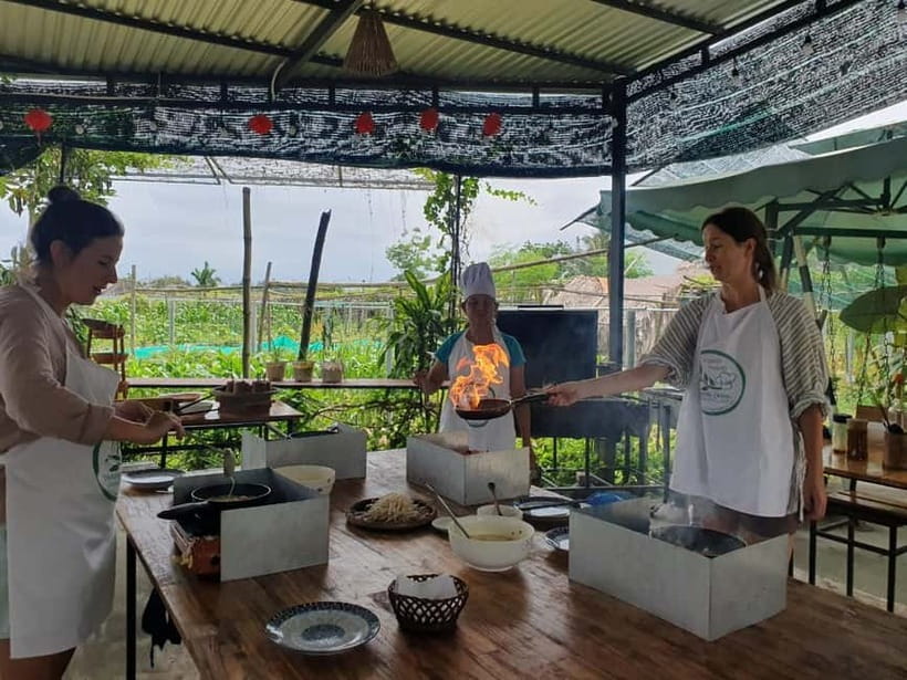 Hoi An Coconut Boat, Lantern Making & Cooking Class Organic - Gliding through the Cẩm Thanh coconut forest