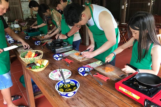 Hoi An Cooking Class And River Cruise - Guide Flower and the human side of the class