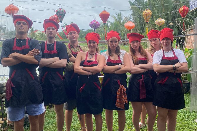 Hoi An Cooking Class(Local market,Basket Boat,Fishing & Cooking) - Shopping for ingredients at a Hoi An market