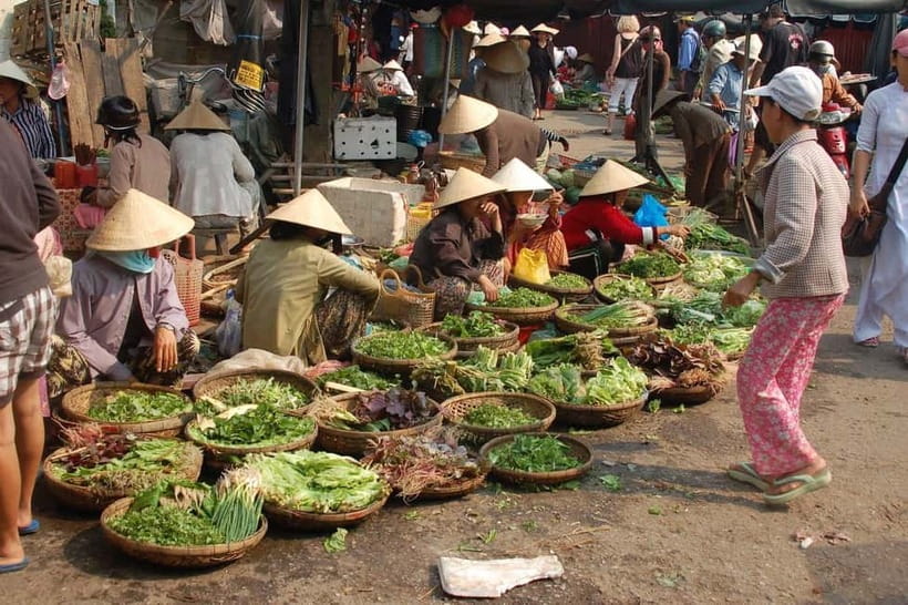 Hoi An: Cooking Class with Exploring Hoi An Market - The Guide and Teaching Style