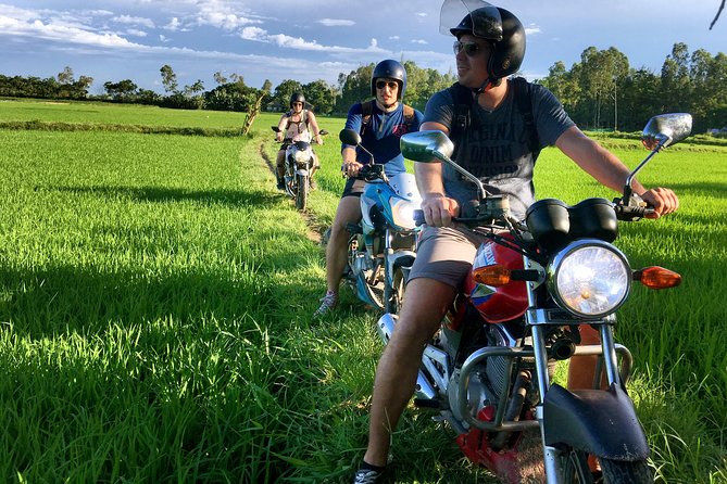 Hoi An Countryside Back Road Tour - Kim Bong Carpentry Village and old boatbuilding skills