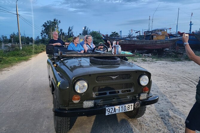 Hoi An Countryside Jeep Tour: Food, Culture & Daily Life - Tra Que Vegetable Village and lunch