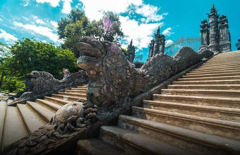 Hoi An/Da Nang: Hue Imperial City by Bus or Train Experience - The real timing from Hoi An and Da Nang