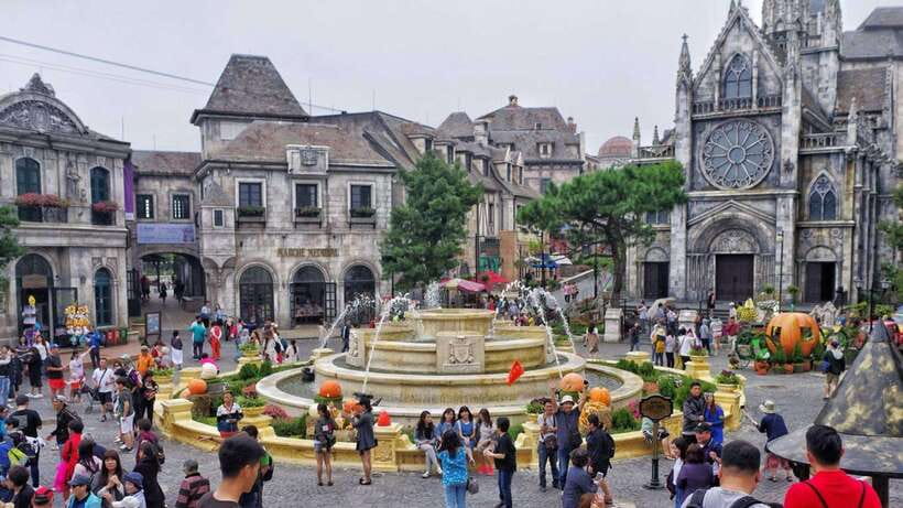Hoi An / Da Nang to Ba Na Hills Day Trip with Golden Bridge - The morning pickup from Hoi An or Da Nang