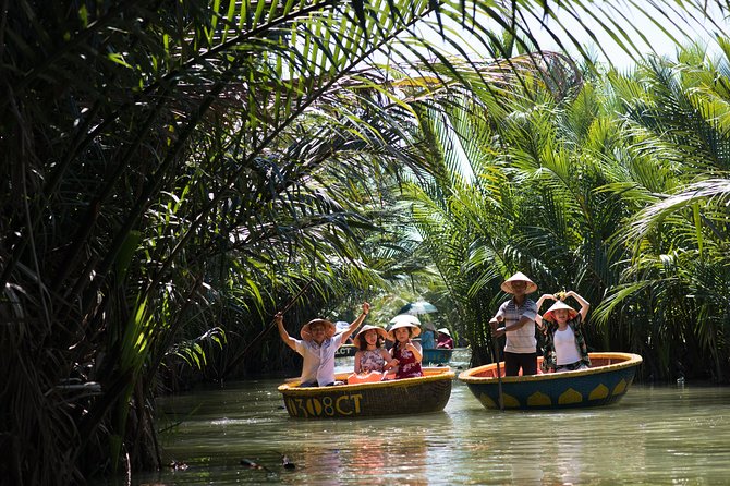 Hoi An/Da Nang: Vegetarian Cooking Class & Basket Boat Ride - Four dishes in the cooking house