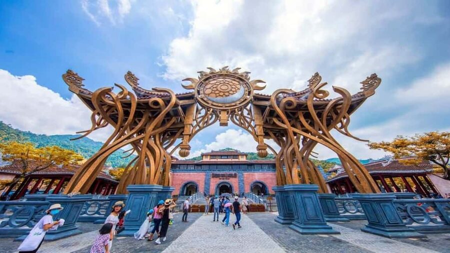 Hoi An/DaNang: Private Car Marble Mountain & Golden Bridge - Who should choose this private day trip?
