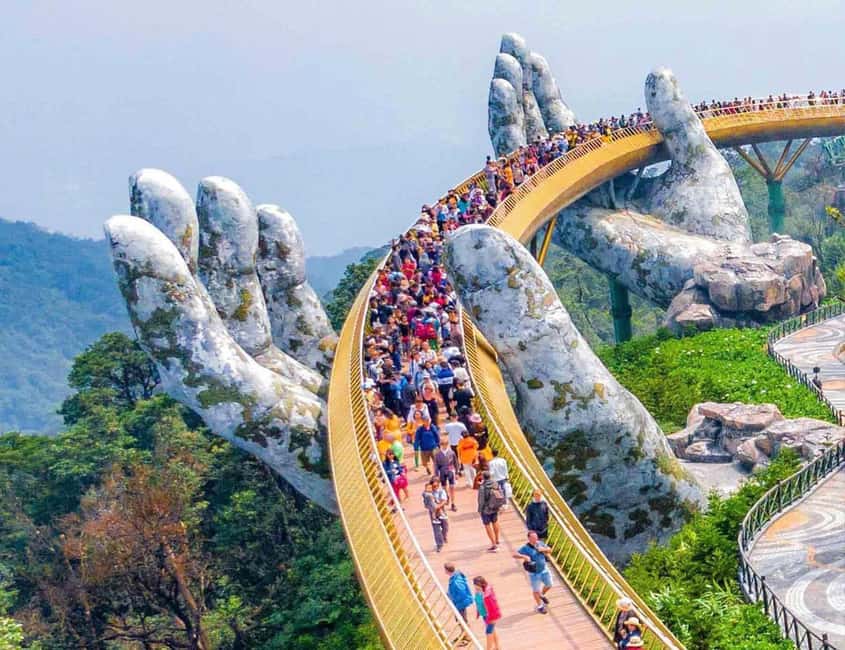 Hoi An/DaNang: Private Car Marble Mountain & Golden Bridge - The first Ba Na Hills cable car ride is part of the attraction