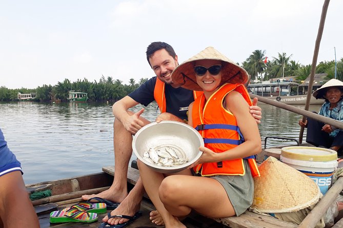 Hoi An Eco Tour Cooking Class & Fishing (Local market,basket boat,learn cooking) - A warm welcome and two hours of cooking