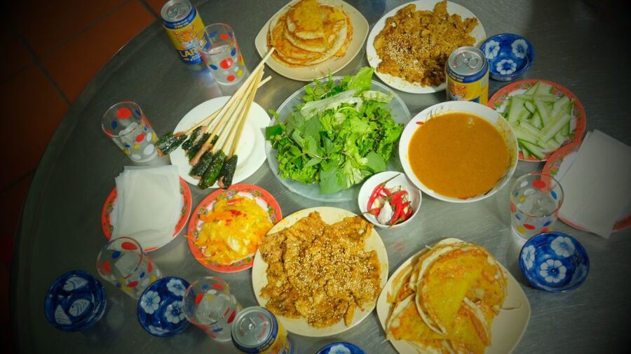 Hoi An: Evening Food Culture Tour by Vespa - Who should book the Vespa food tour?