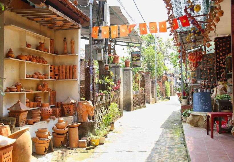 Hoi An: Experience Pottery Making With Local Craftsmen - Making your own mug, bowl, or small piece
