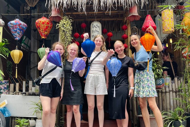 Hoi An Foldable Bamboo Silk Lantern and Evening Street Food Tour - The one-hour lantern session at home