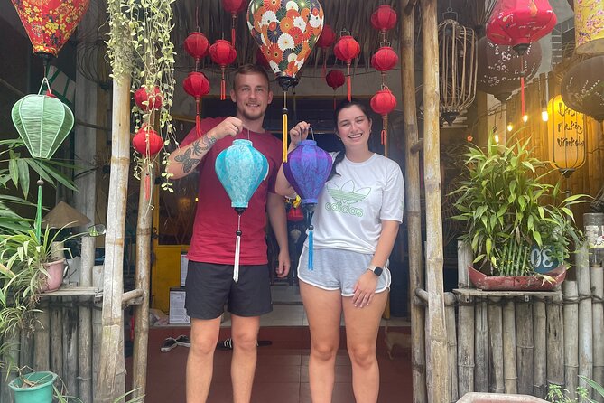 Hoi An Foldable Bamboo Silk Lantern and Evening Street Food Tour - Eight dishes and a look behind the counter