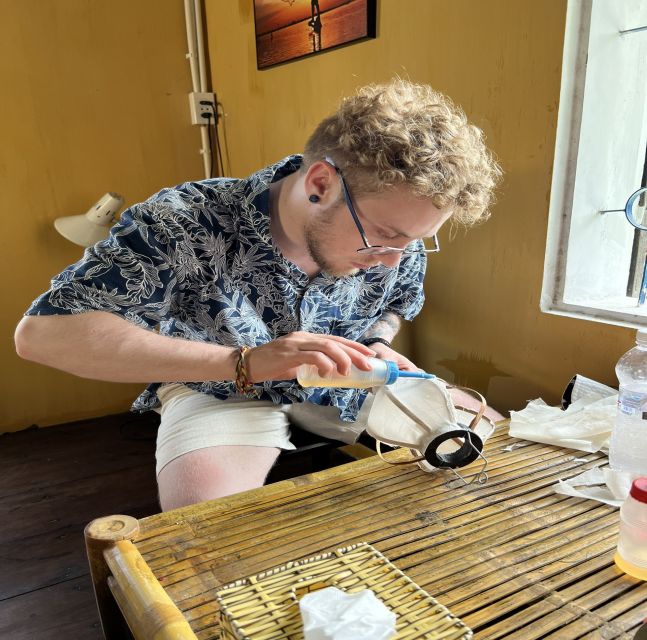 Hoi An: Foldable Lantern Making Class with Acrylic Painting - Starting with tea at 40 Hai Thuong Lan Ong Street