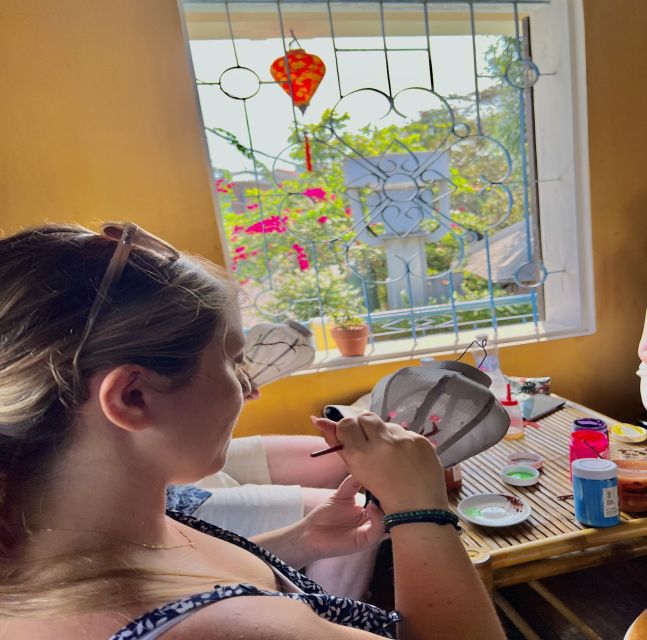 Hoi An: Foldable Lantern Making Class with Acrylic Painting - Assessing the $20 price