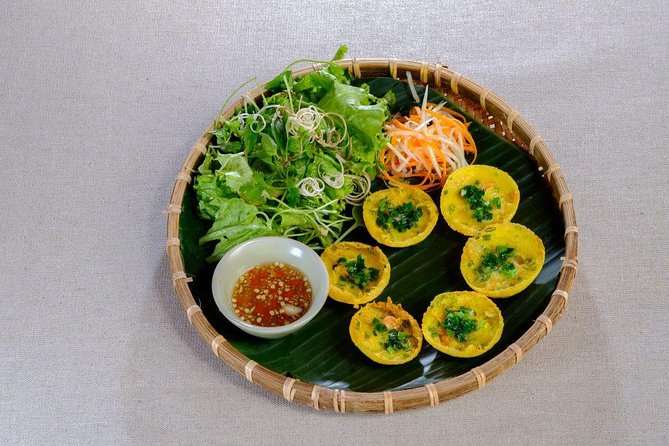 Hoi An Food Tour by Motorbike with Tastings and Dinner - From market streets to pagodas and rice paddies