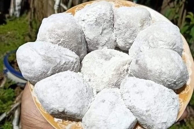 Hoi An food tour - Cao lầu on Hai Bà Trưng