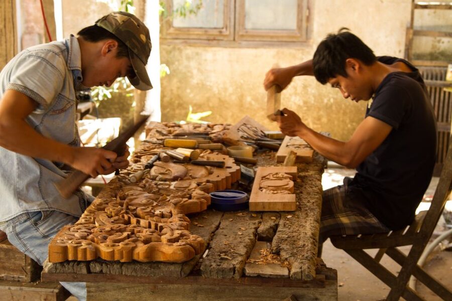 Hoi An: Half-day Cultural Journey Through Hoi An's Crafts - Terra Cotta Park’s famous landmarks in miniature