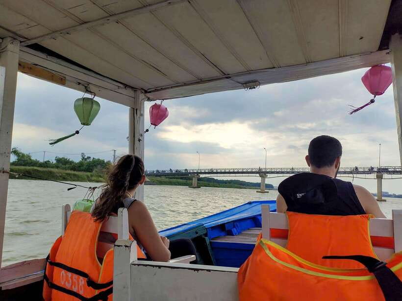 Hoi An: Half-day Cultural Journey Through Hoi An's Crafts - Lantern making at the Ha Linh unit