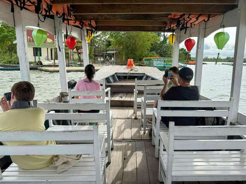Hoi An: Half-day Cultural Journey Through Hoi An's Crafts - Guide quality and language