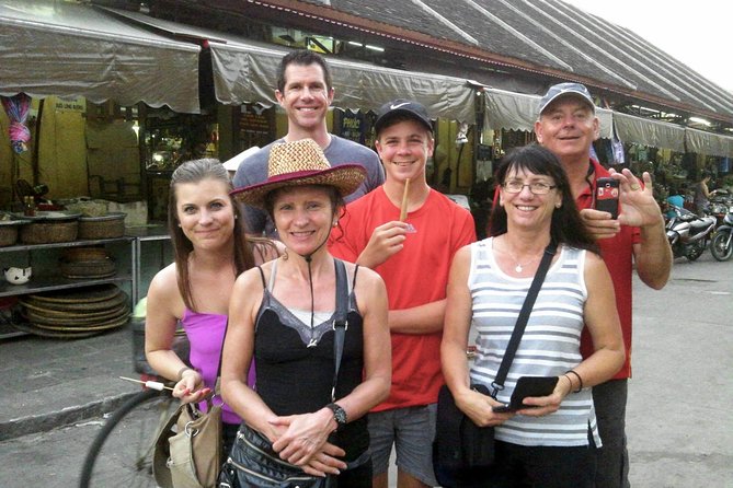 Hoi An Half-Day Street Food Guided Tour - HFE - Walking Hoi An with a guide instead of guessing