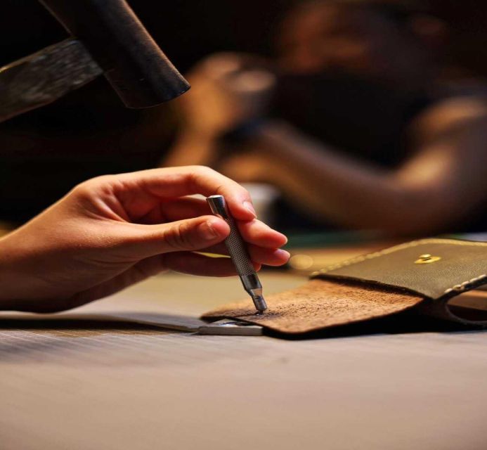 Hoi An: Handmade Leather Crafts Workshop (Starter Course) - From paper pattern to cut leather