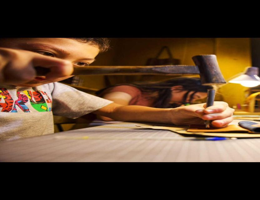 Hoi An: Handmade Leather Crafts Workshop (Starter Course) - The instructors make the difference