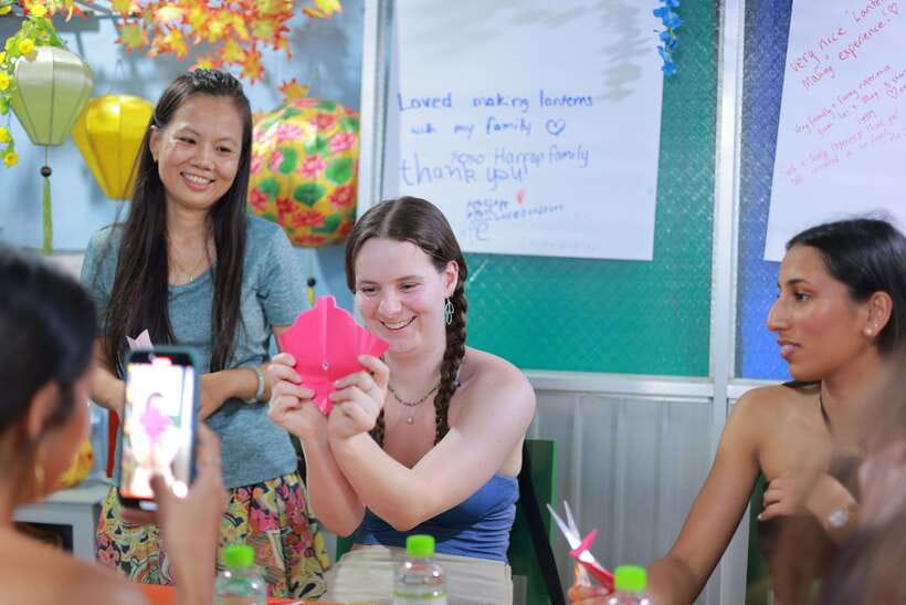 Hoi An : Lantern Boat Ride & Flower Lantern Making Class. - Key points at a glance