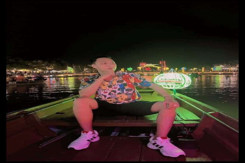 Hoi An : Lantern Boat Ride & Flower Lantern Making Class. - What the $20 price covers