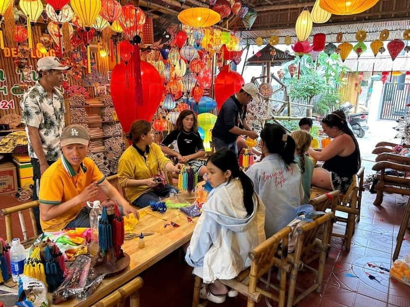 Hoi An: Lantern-Making Workshop in Hoi An Old Town - A quiet class with personal guidance