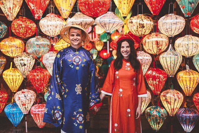 Hoi An Lantern Shop & Boat Photoshoot – Night Experience - Stop one: hundreds of lanterns inside the shop