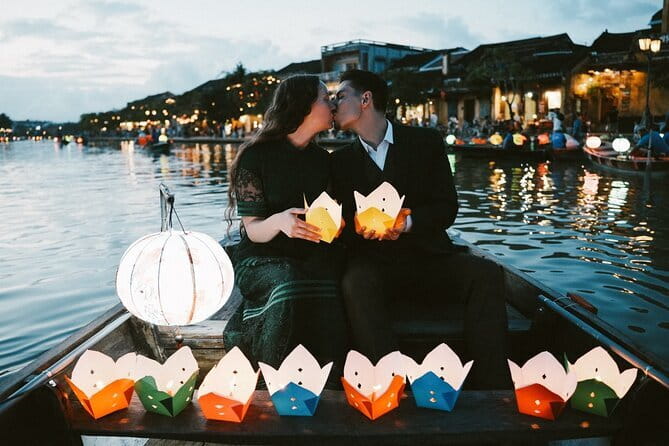 Hoi An Lantern Shop & Boat Photoshoot – Night Experience - Stop two: a wooden boat on the Hoai River