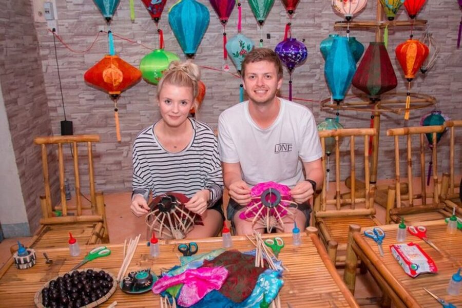 Hoi An: Local Foldable Lantern-Making Class with Locals - Who will get the most from this class