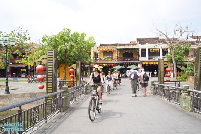 Hoi An Makers Tour by E-Bike - Riding to the fishing port for photographs
