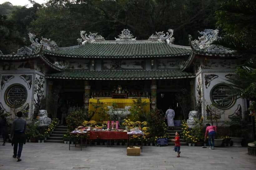 Hoi An: Marble Mountain, Am Phu Cave and Monkey Mountain - Lunch at a local family home