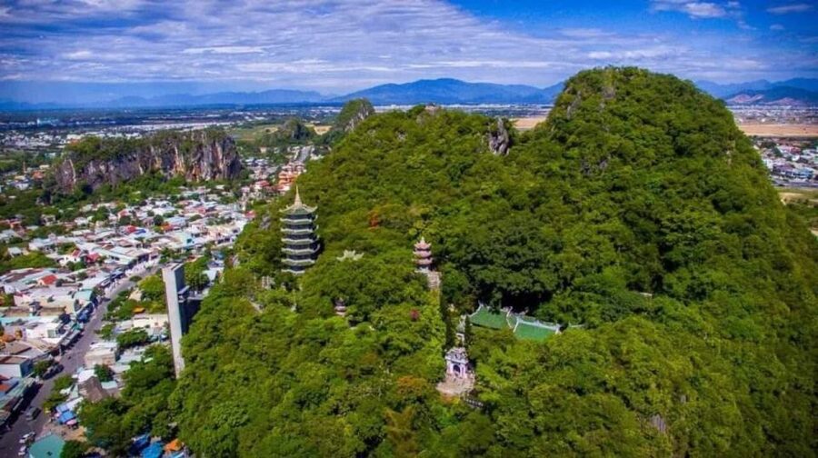 Hoi An: Marble Mountains & Monkey Mountain -Am Phu Cave Tour - Climbing the 146 steps at Marble Mountains
