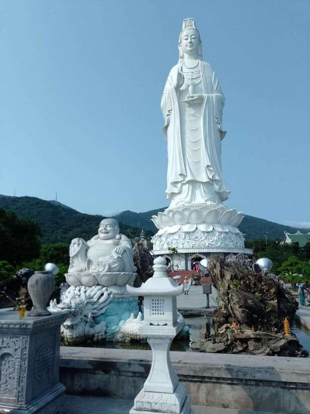 Hoi An: Marble Mountains, Monkey Mountain & My Son Day Tour - The stairs, caves, and shrines of Marble Mountains