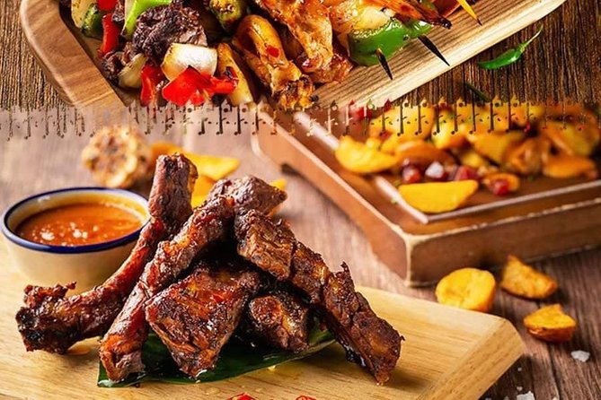 Hoi An Memories Skip-the-Line Ticket with Dinner and Pickup - Who should book this evening