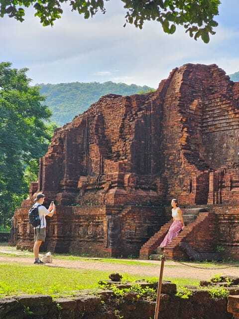 Hoi An: My Son Early Morning Tour with Banhmi and Coffee - Returning to Hoi An by 9:45 am