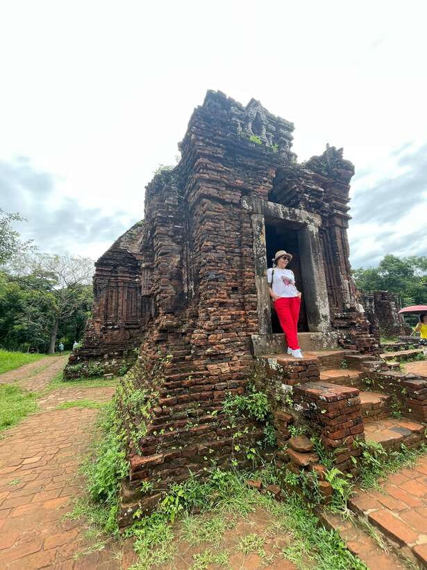 Hoi An: My Son Ruins; Bus-Boat-Cultural Show-Lunch-Guide - Who should book this experience?