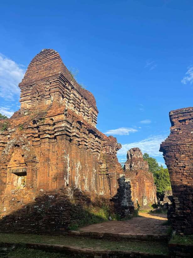 Hoi An: My Son Ruins: Guide-Bus-Boat-Cultural Show-Lunch - What $15 Really Gets You