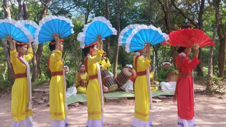 Hoi An: My Son Sanctuary 8 am/1 pm - Who will enjoy this trip most
