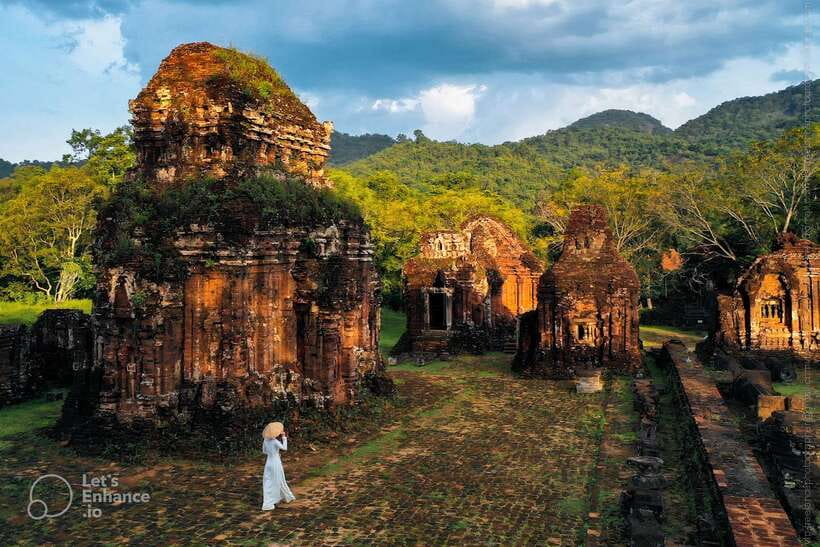 Hoi An: My Son Sanctuary Early Morning w. Champa Food Brunch - Entering My Son around 6:30 am