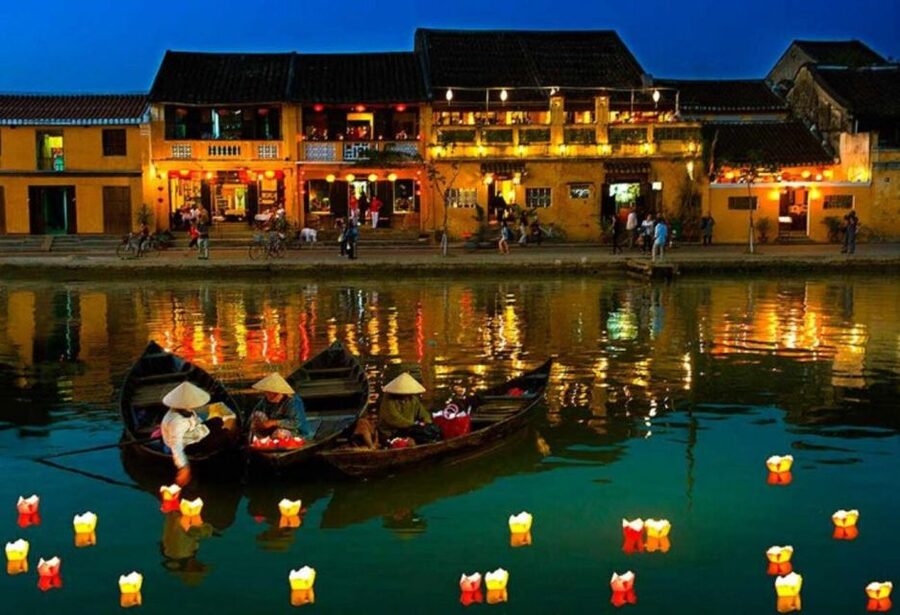 Hoi An: Night Boat Trip and Release Lantern at Hoai River - What this Hoi An lantern boat ride is really about