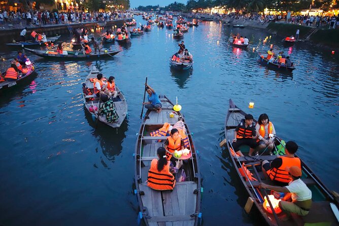 Hoi An Night Food Tour Motorbike & Lantern Cruise by Lady Rider - Why this four-hour evening works so well