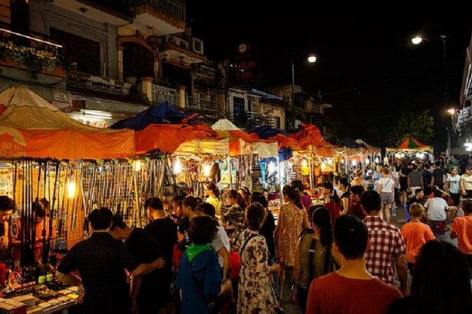 Hoi An Night Food Tour Motorbike & Lantern Cruise by Lady Rider - A private 30-minute cruise on the Thu Bon River